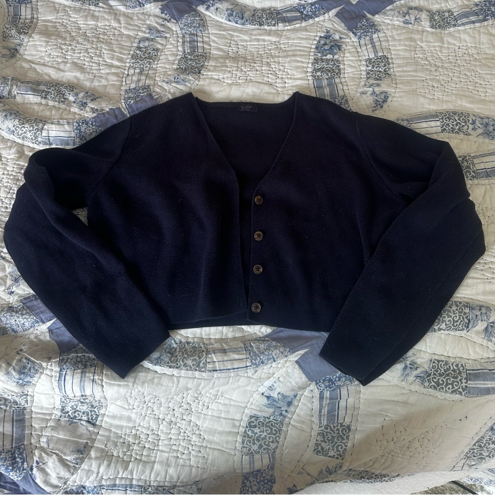 Brandy Melville navy athelia sweater